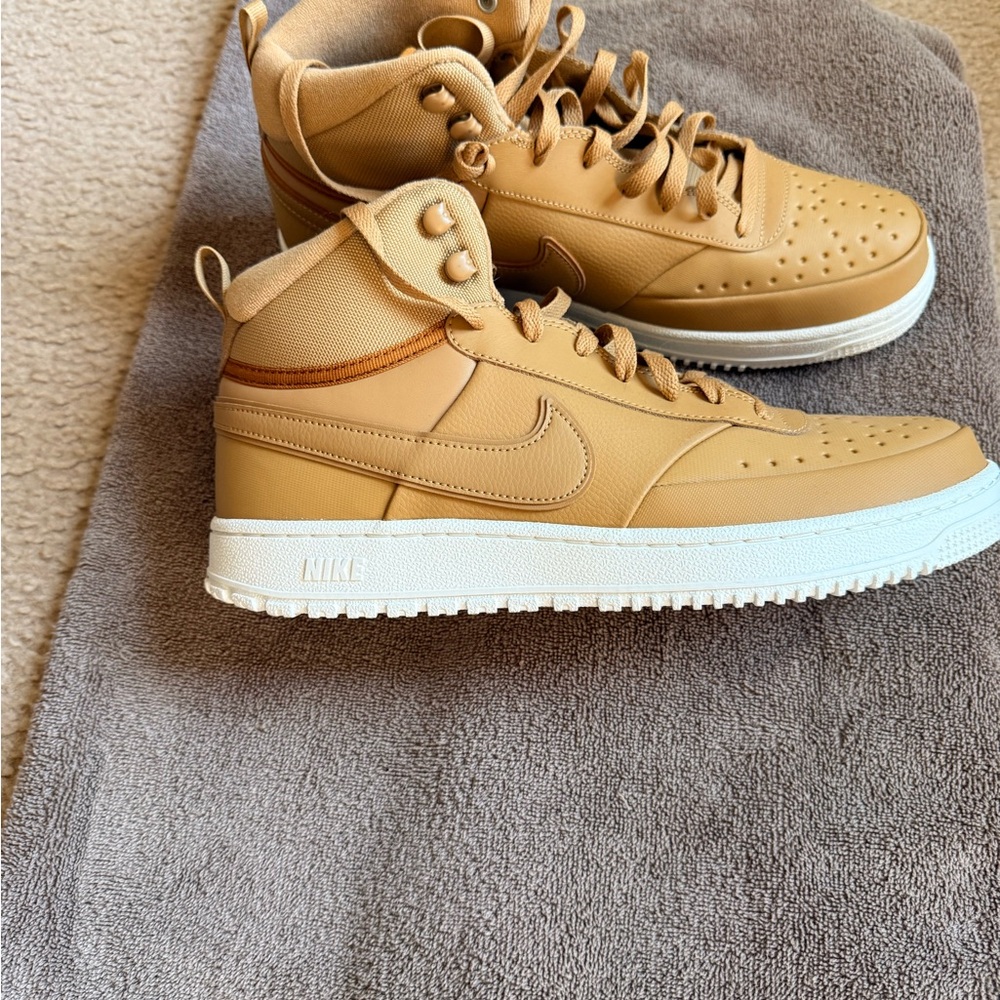 Nike Court Vision high top Men's Sneakers in Tan and White NWOT 11.5